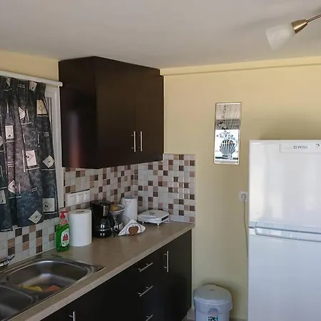 Mare -sea View Apartment/διαμέρισμα με θέα στην θάλασσα *