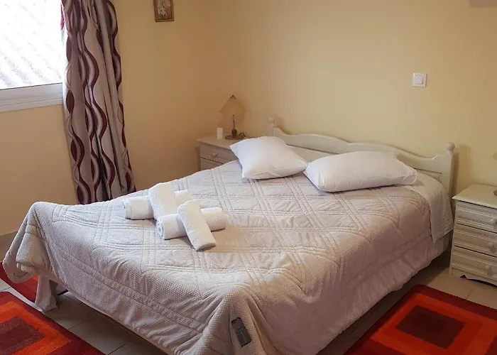 Mare -sea View Apartment/διαμέρισμα με θέα στην θάλασσα Apartamento *